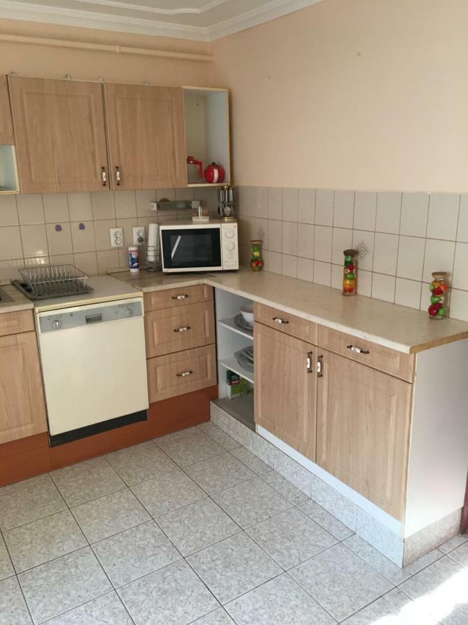 Stella Apartman Debrecen Esterno foto