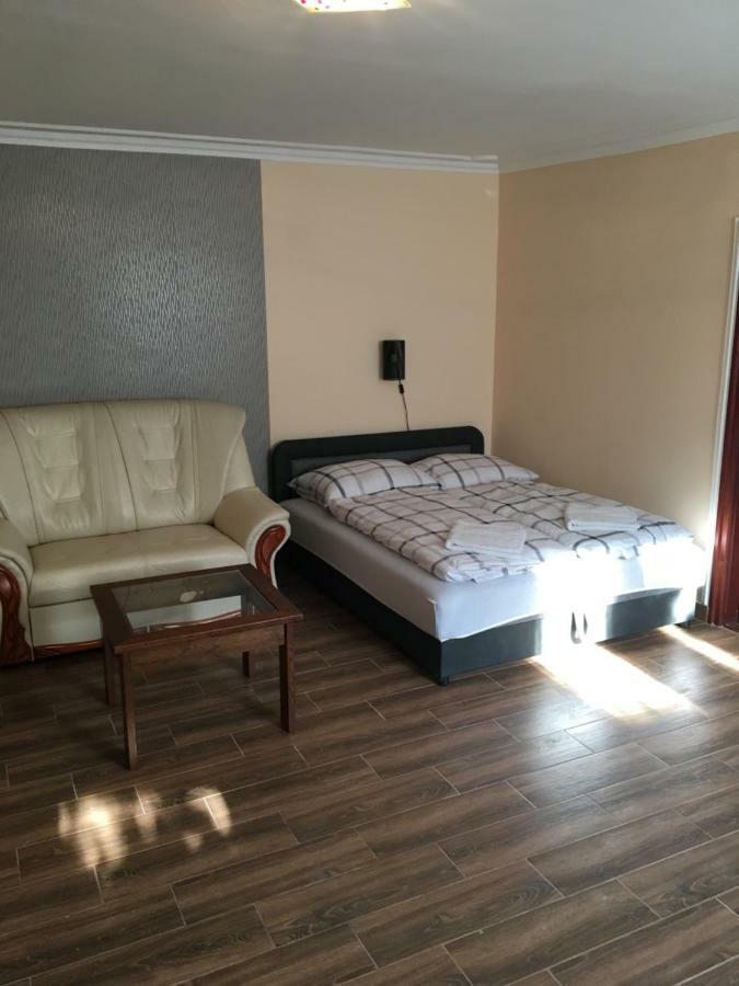 Stella Apartman Debrecen Esterno foto