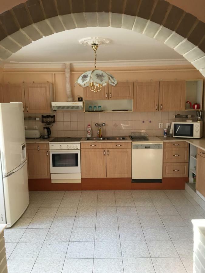Stella Apartman Debrecen Esterno foto